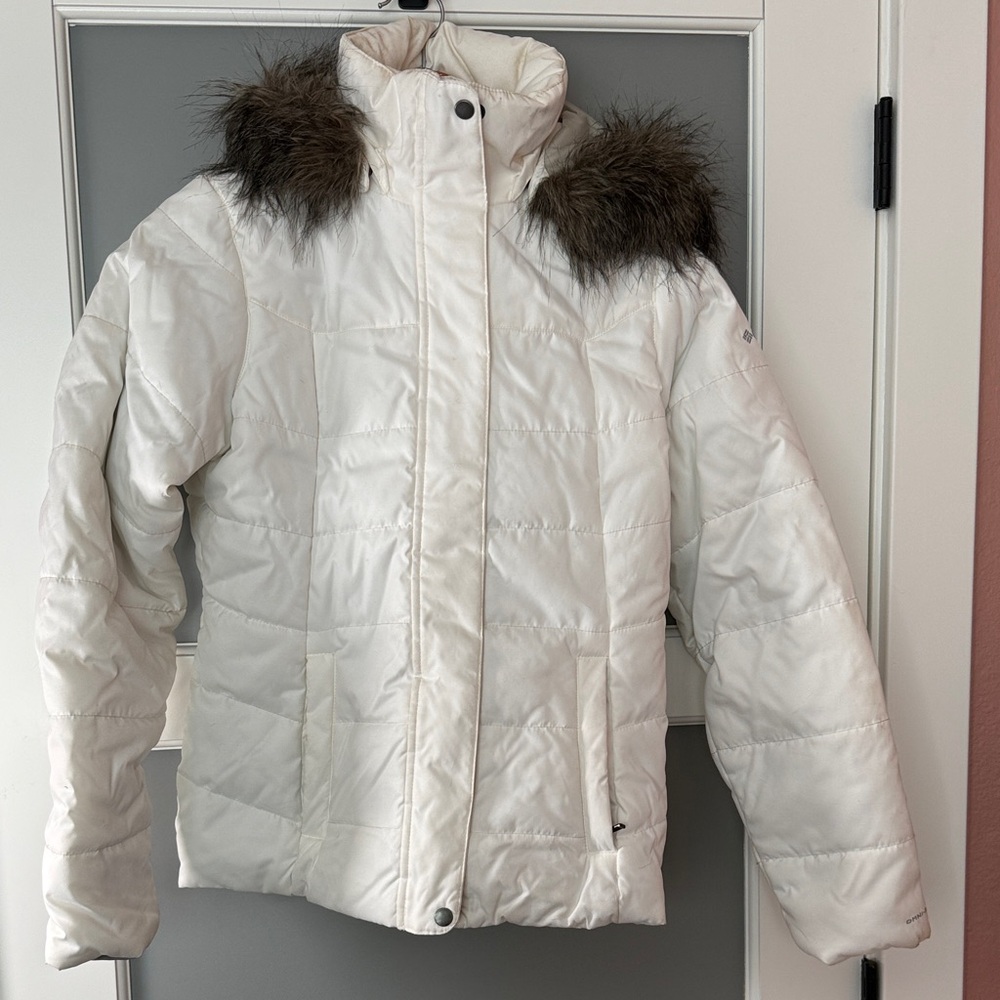 Columbia White Quilted Puffer Jacket with Hood